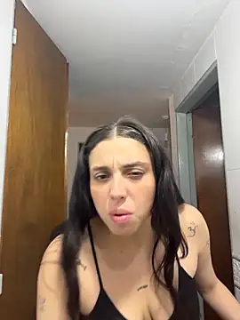 gigi333regi online show from December 17, 2025, 11:10 pm