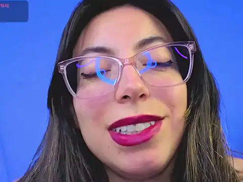 Snapshot of zylla_storn chatting on January 13, 2026, 8:18 am zylla storn online show from January 13, 2026, 8:18 am