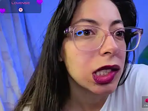 Snapshot of zylla_storn chatting on February 16, 2026, 8:24 am zylla storn online show from February 16, 2026, 8:24 am