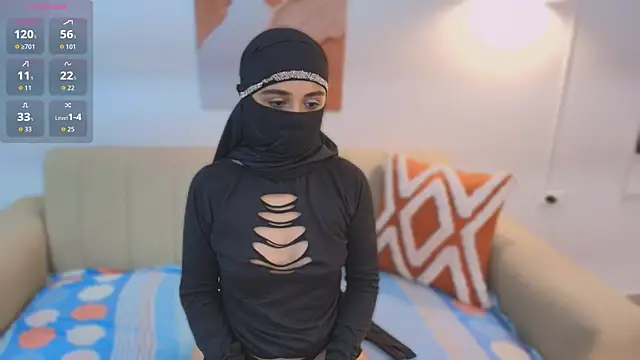 Snapshot of Lailaa_lush chatting on November 18, 2025, 7:00 am Lailaa lush online show from November 18, 2025, 7:00 am