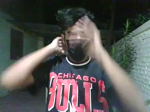 Snapshot of kriZ08 chatting on May 26, 2026, 7:34 pm kriZ08 online show from May 26, 2026, 7:34 pm