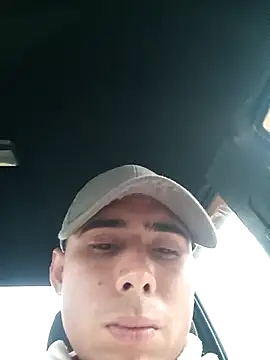 robinhd1234 online show from December 5, 2025, 1:43 pm