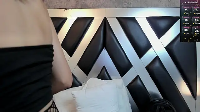 Snapshot of CloePerson chatting on February 28, 2026, 3:55 pm CloePerson online show from February 28, 2026, 3:55 pm