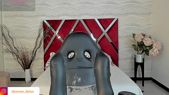 Denver lux online show from October 28, 2025, 12:37 pm