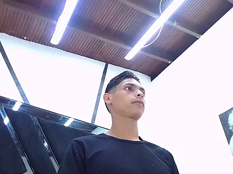 Snapshot of wiltom_ chatting on October 29, 2025, 12:26 pm wiltom online show from October 29, 2025, 12:26 pm