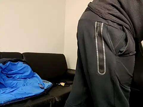 stripcumboy online show from December 5, 2025, 5:55 pm