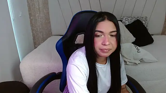 AliceSmity  online show from March 2, 2026, 12:23 pm