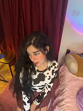 wetbyAlice online show from April 18, 2026, 12:02 am