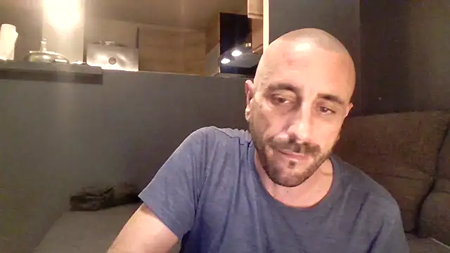 Snapshot of Thalia_Drake06 chatting on October 24, 2025, 8:08 pm Thalia Drake06 online show from October 24, 2025, 8:08 pm