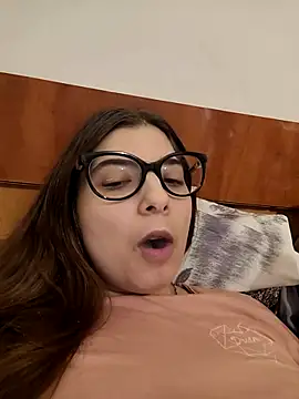 Snapshot of sweetbabygirlforyou chatting on December 15, 2025, 5:52 pm sweetbabygirlforyou online show from December 15, 2025, 5:52 pm