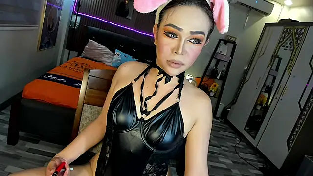 Cumforsale online show from May 8, 2026, 5:44 am