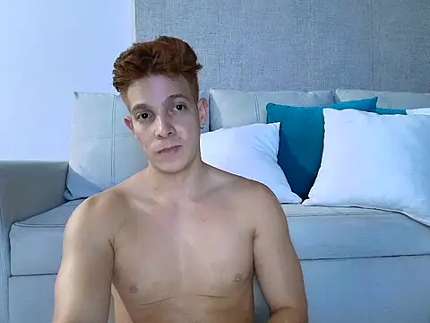 jeffandagus online show from November 12, 2025, 12:04 am