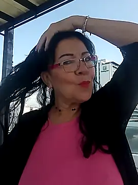 Snapshot of laliItaclark chatting on May 4, 2026, 12:19 pm laliItaclark online show from May 4, 2026, 12:19 pm