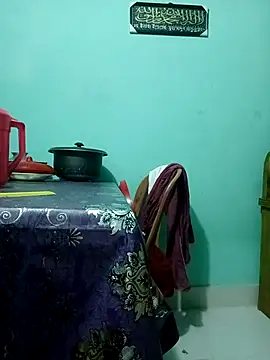 Snapshot of Chadni19 chatting on November 28, 2025, 3:56 pm Chadni19 online show from November 28, 2025, 3:56 pm