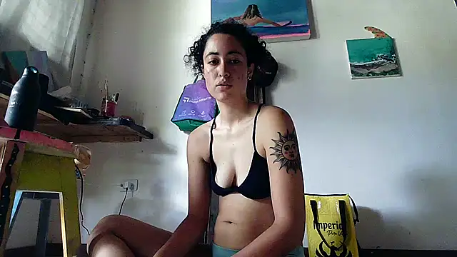 eleganceafterdark online show from November 17, 2025, 4:11 pm