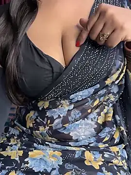 Snapshot of Ritika_janu chatting on November 4, 2025, 4:33 pm Ritika janu online show from November 4, 2025, 4:33 pm