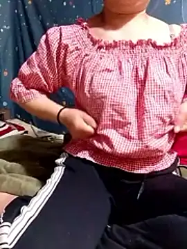 Phoena-a online show from March 26, 2026, 11:30 am