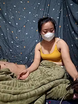 Snapshot of Phoena-a chatting on December 14, 2025, 9:04 am Phoena-a online show from December 14, 2025, 9:04 am