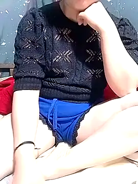 Phoena-a online show from April 15, 2026, 5:35 am