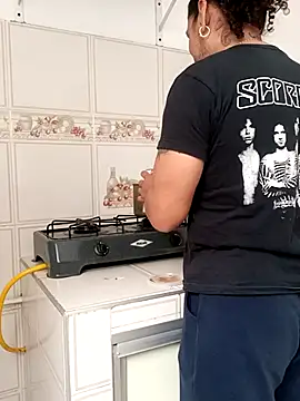 ErosyVenus69 online show from November 13, 2025, 5:50 pm