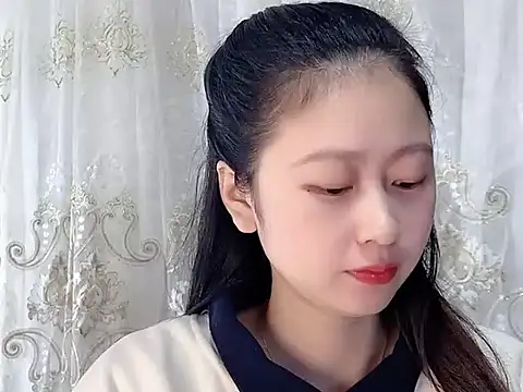 Snapshot of nuannuan35593 chatting on November 1, 2025, 11:37 am nuannuan35593 online show from November 1, 2025, 11:37 am