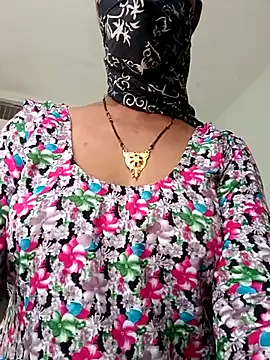 Janvi kapor online show from October 28, 2025, 7:51 am