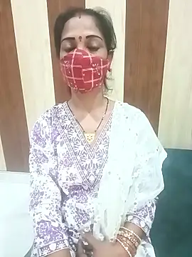 Janvi kapor online show from October 25, 2025, 9:52 am