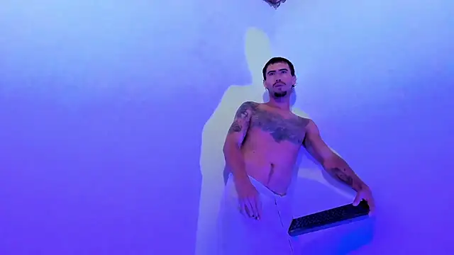 Snapshot of harold_777 chatting on November 20, 2025, 10:20 pm harold 777 online show from November 20, 2025, 10:20 pm