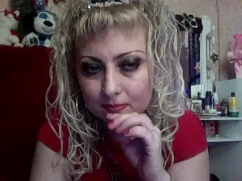 Snapshot of xHot_Amazonq chatting on October 29, 2025, 5:01 pm xHot Amazonq online show from October 29, 2025, 5:01 pm