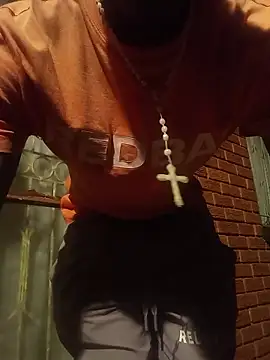 Snapshot of younggblackkCOCK19 chatting on December 16, 2025, 10:14 pm younggblackkCOCK19 online show from December 16, 2025, 10:14 pm