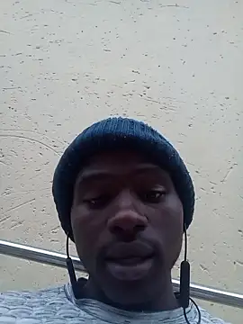 Snapshot of younggblackkCOCK19 chatting on November 6, 2025, 4:00 pm younggblackkCOCK19 online show from November 6, 2025, 4:00 pm