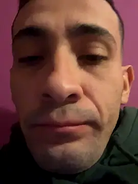 Snapshot of AndresFerreira1 chatting on October 27, 2025, 7:15 pm AndresFerreira1 online show from October 27, 2025, 7:15 pm