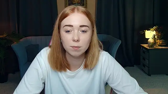 Snapshot of AddieOsler chatting on December 2, 2025, 7:37 pm AddieOsler online show from December 2, 2025, 7:37 pm