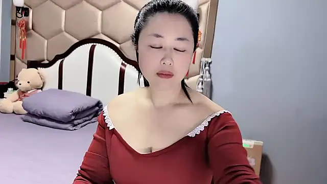 yaoyao22678 online show from March 6, 2026, 2:17 am