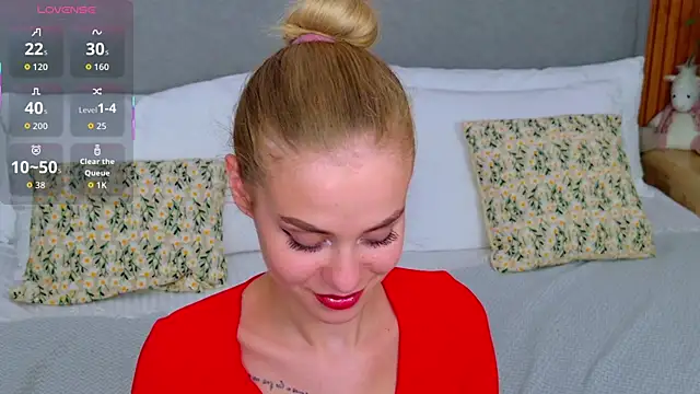 Snapshot of Rose_Masson chatting on November 14, 2025, 11:25 am Rose Masson online show from November 14, 2025, 11:25 am