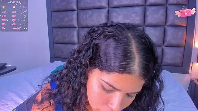 Snapshot of Sasha_Picot17 chatting on November 27, 2025, 3:07 am Sasha Picot17 online show from November 27, 2025, 3:07 am