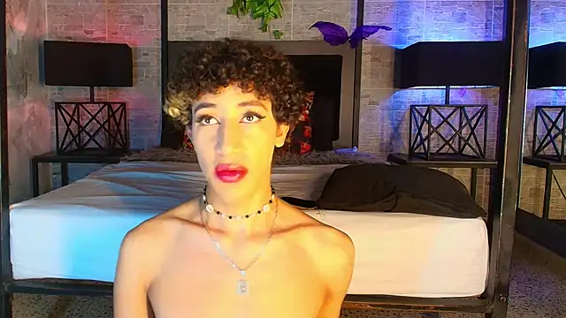 Snapshot of Nayla_Monroee chatting on December 22, 2025, 8:53 pm Nayla Monroee online show from December 22, 2025, 8:53 pm