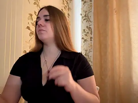 Snapshot of Hanna_777 chatting on November 15, 2025, 8:18 am Hanna 777 online show from November 15, 2025, 8:18 am