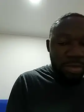 Snapshot of shoodly99 chatting on November 15, 2025, 1:09 am shoodly99 online show from November 15, 2025, 1:09 am