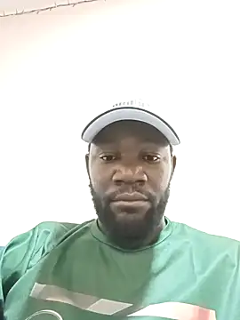 Snapshot of shoodly99 chatting on December 20, 2025, 2:14 am shoodly99 online show from December 20, 2025, 2:14 am