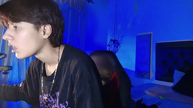 Snapshot of Ghost__Girl_ chatting on November 5, 2025, 4:15 am Ghost Girl online show from November 5, 2025, 4:15 am