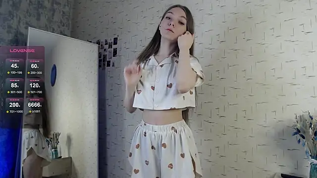 Snapshot of miragge_ chatting on November 2, 2025, 1:10 am miragge online show from November 2, 2025, 1:10 am