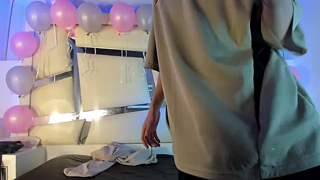 Snapshot of Genesis_ask chatting on November 4, 2025, 3:10 am Genesis ask online show from November 4, 2025, 3:10 am