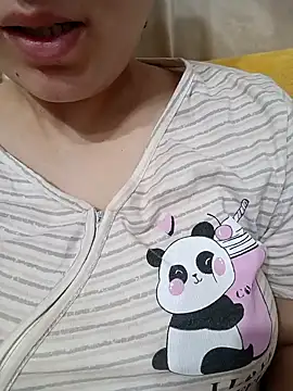 Emily  love online show from December 4, 2025, 3:05 am