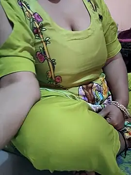 CUTE-GIRL-1 online show from January 11, 2026, 10:33 am