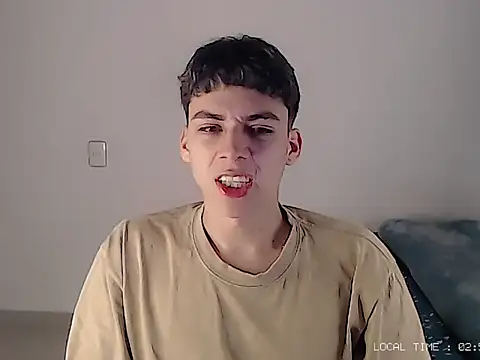 Sett 01 online show from October 26, 2025, 7:58 pm