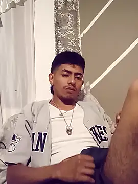 SkinniYamo online show from March 2, 2026, 7:09 am