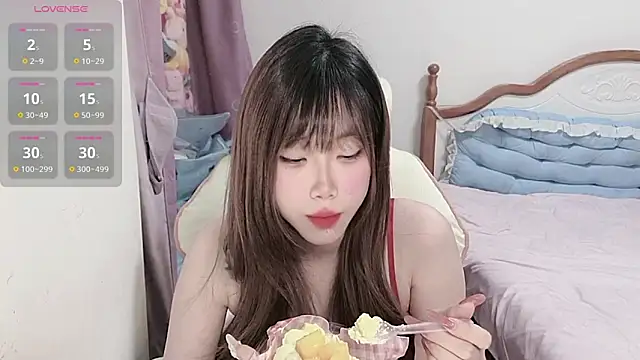 Snapshot of Vivian-88 chatting on April 3, 2026, 4:19 am Vivian-88 online show from April 3, 2026, 4:19 am