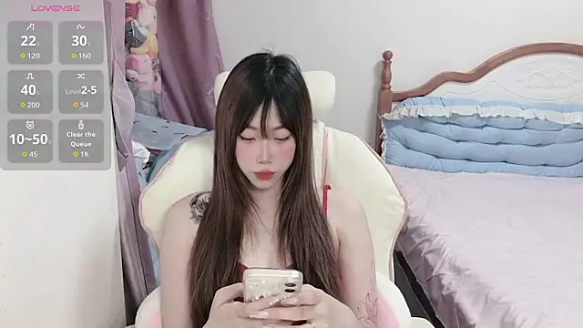 Snapshot of Vivian-88 chatting on March 24, 2026, 1:05 am Vivian-88 online show from March 24, 2026, 1:05 am