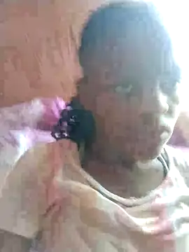 Snapshot of Blondecurv24 chatting on October 29, 2025, 10:14 am Blondecurv24 online show from October 29, 2025, 10:14 am